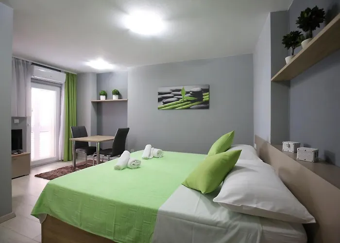 Guest house And With Wifi - 14528 Zadar